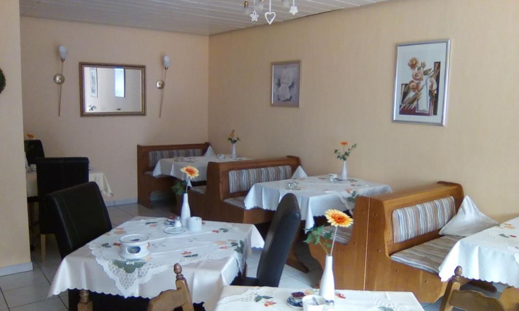 エルンスト Haus Reitz Bed & Breakfast エクステリア 写真